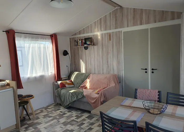 Bungalow Familial A La Mer